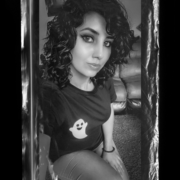 Meet your Posher, Amber - Picture 1 of 1